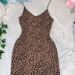 Mini leopard print dress